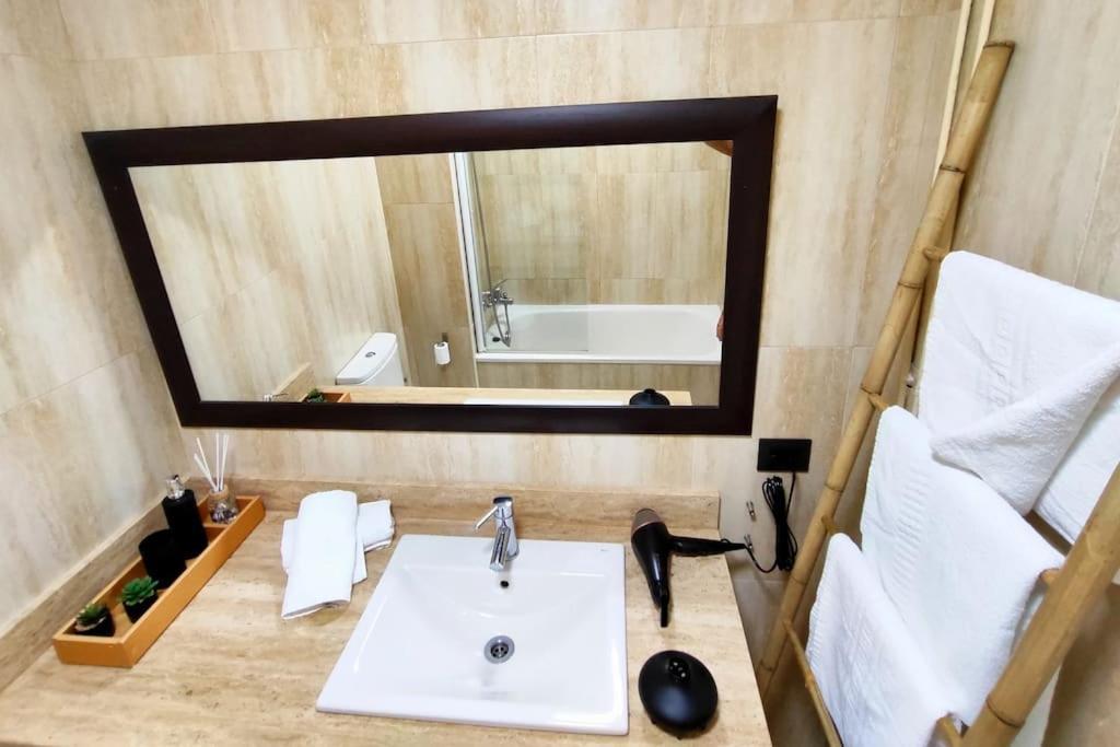 Tranquilo Apartamento Con Parking Gratis Vigilado 24H Comarca de Comarca de Vigo Buitenkant foto
